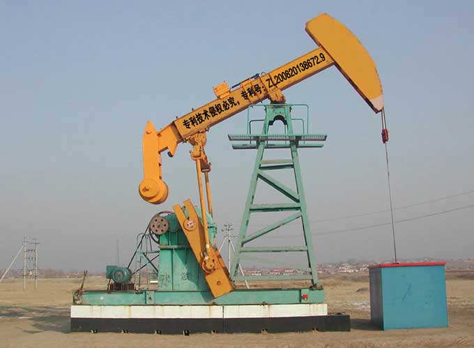 SBBL-08A擺鈴式節(jié)能型抽油機